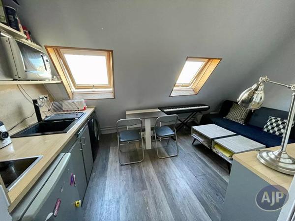 Vente appartement Paris 16eme : 250 000 € - AJP Immobilière Passy Paris 16