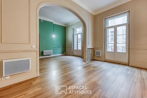 Appartement haussmannien rénové en haute ville