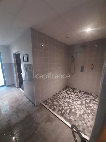MARNE (51) – Murs & Fonds : Hôtel-Spa-Restaurant 4★ de Renom – Emplacement Premium Patrimoine UNESCO