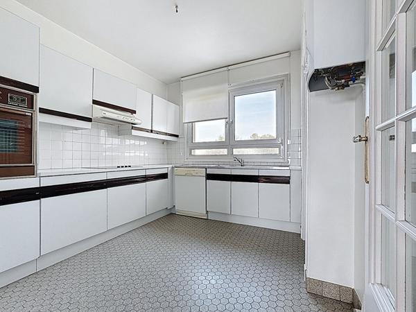 Appartement 4 pièce(s) 105 m2, vue imprenable