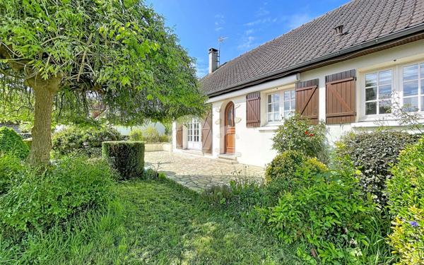 Maison à vendre    5 pièces •  Fitz-James