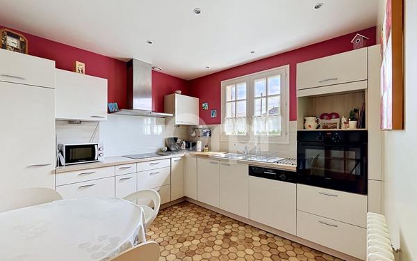 Maison à vendre    5 pièces •  Fitz-James