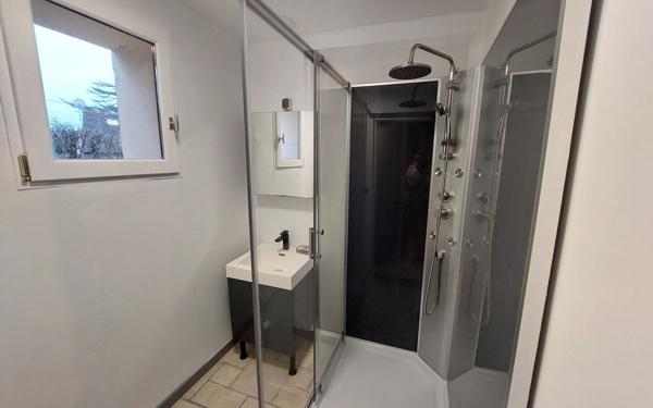 Maison à louer    4 pièces • 76 m2 La Vieille-Lyre