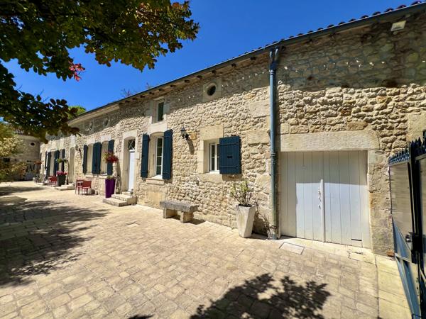 Maison à vendre à Pons (17800) - Charente-Maritime