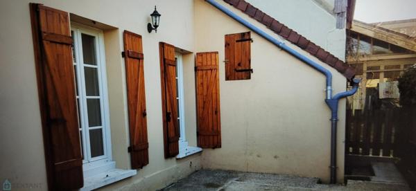 MAISON DE CHARME À MAILLOT - 1H DE PARIS