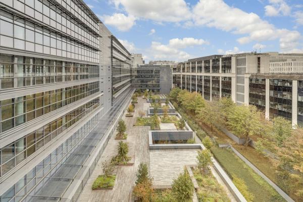 Bureaux à louer Paris 14 terrasses et jardins dans immeuble rénové Magnetik