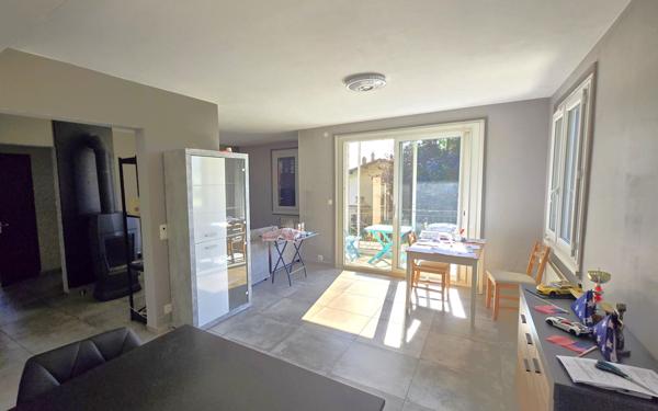 Maison à vendre    5 pièces • 153,40 m2 Collonges