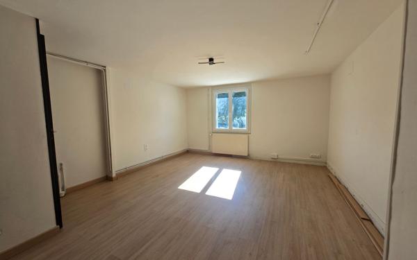 Maison à vendre    5 pièces • 153,40 m2 Collonges