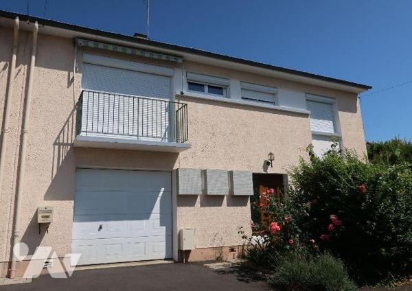 Ensemble immobilier libre de toute occupation, composé de deux maisons :
. PAVILLON (env.119m2...