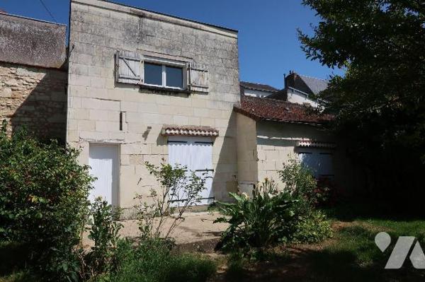 Ensemble immobilier libre de toute occupation, composé de deux maisons :
. PAVILLON (env.119m2...