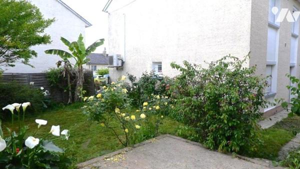 Ensemble immobilier libre de toute occupation, composé de deux maisons :
. PAVILLON (env.119m2...