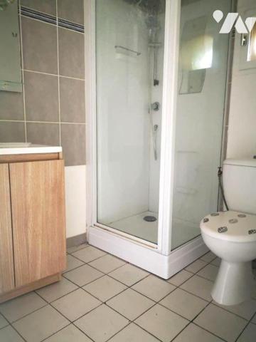 Ensemble immobilier libre de toute occupation, composé de deux maisons :
. PAVILLON (env.119m2...