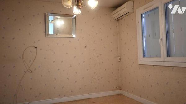 Ensemble immobilier libre de toute occupation, composé de deux maisons :
. PAVILLON (env.119m2...