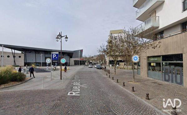 Location parking 13 m² Mantes-la-Jolie