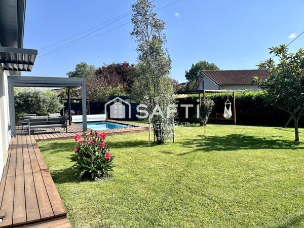 SUPERBE MAISON COMTEMPORAINE A LESPINASSE