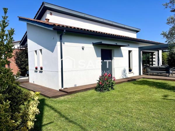 SUPERBE MAISON COMTEMPORAINE A LESPINASSE