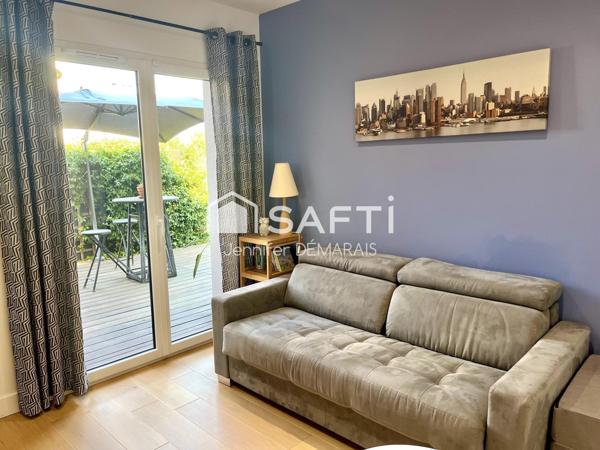 SUPERBE MAISON COMTEMPORAINE A LESPINASSE