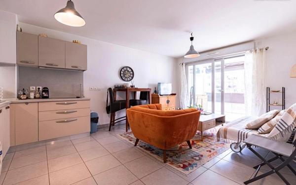 ✨ Élégant 2 pièces meublé avec grande terrasse plein Sud – Juan-les-Pins