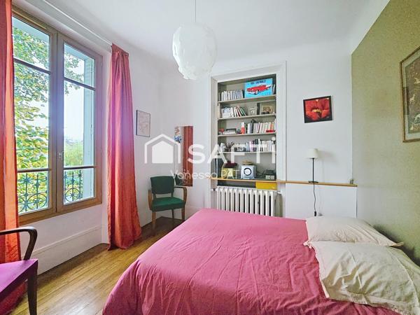 Villa de charme dans un quartier résidentiel, calme