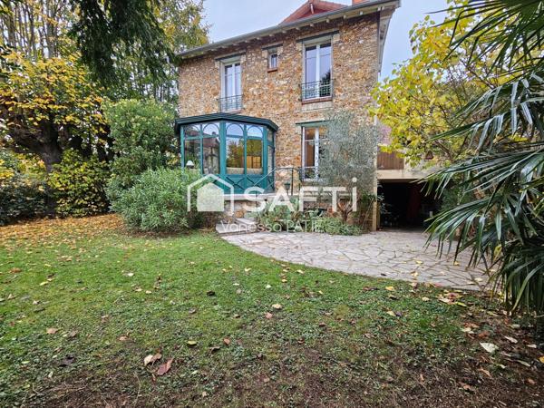 Villa de charme dans un quartier résidentiel, calme