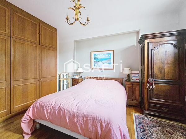 Villa de charme dans un quartier résidentiel, calme