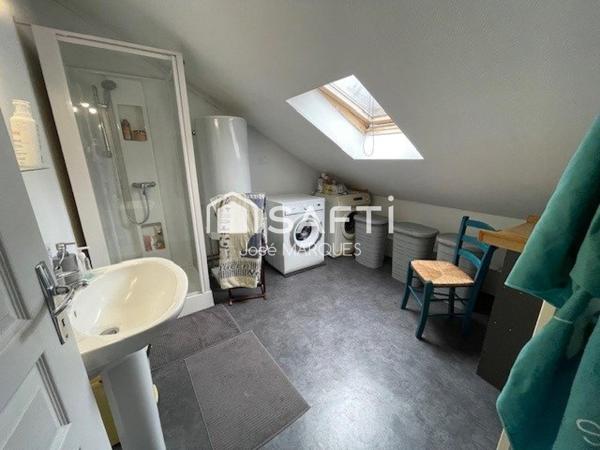 Centre de pithiviers charmant appart en duplex