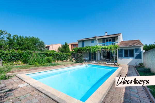 🏡 Maison familiale T6 au calme avec garage et piscine 