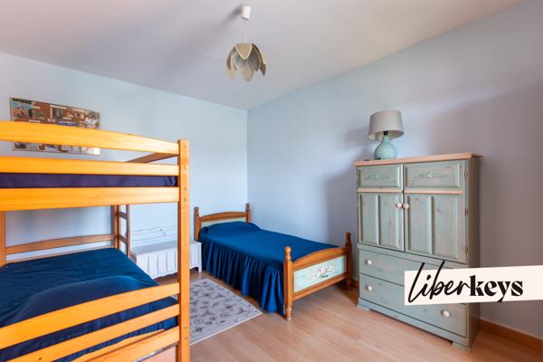 🏡 Maison familiale T6 au calme avec garage et piscine 