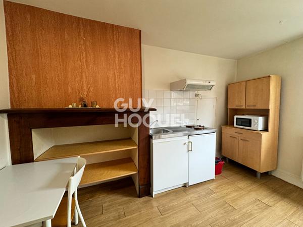 CAHORS, STUDIO MEUBLÉ