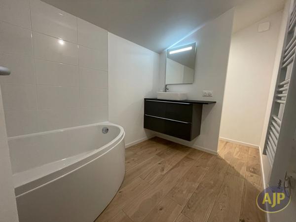 Vente maison Saintes : 234 200 € - AJP Immobilier Saintes