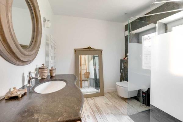 Magnifique maison de village avec cour