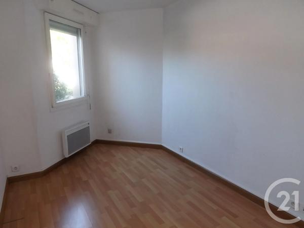 Appartement F2 à vendre  2 pièces - 43 m 2   SAVIGNY SUR ORGE  - 91