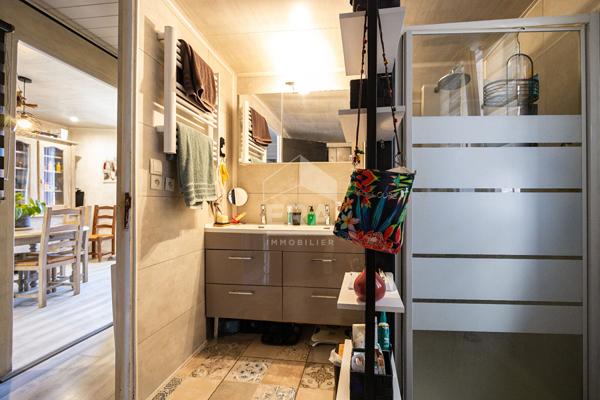 ESTAGEL : Maison de village de charme avec piscine et garage à vendre