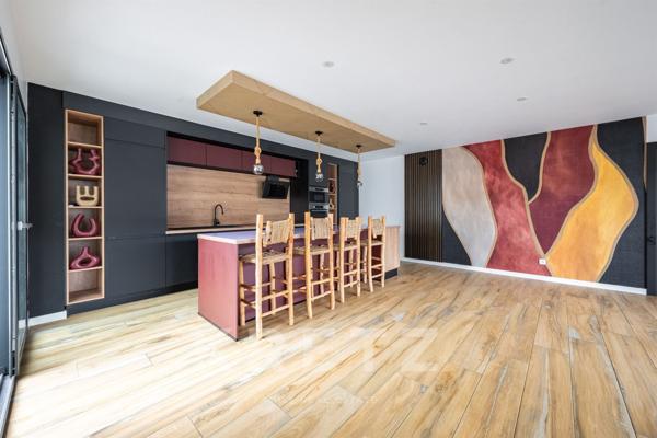 DIJON – Villa d’architecte contemporaine de plain-pied avec piscine & prestations d’exception