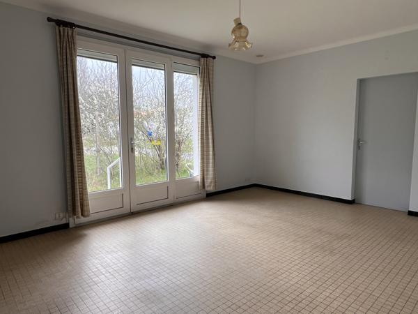 Maison familiale à Challans (85300) sur terrain arboré