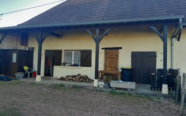 Maison à vendre    5 pièces •  Savigny-sur-Seille