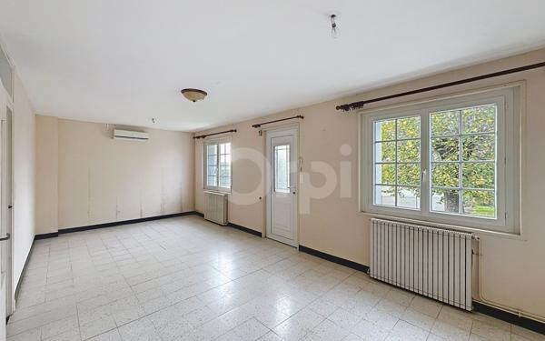 Maison à vendre    4 pièces •  Mouleydier