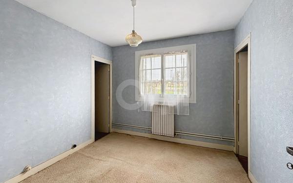 Maison à vendre    4 pièces •  Mouleydier