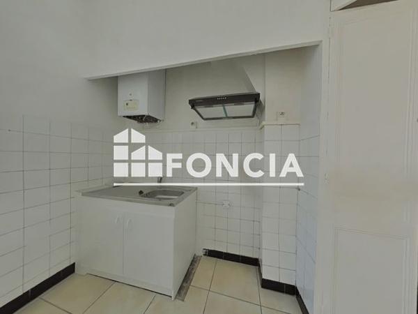 Location Appartement 3 pièces 69.7 m² - 118 RUE MOREAU Toulon 83000