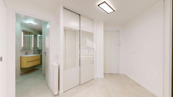 NICE - FLEURS : JOLI F1 AVEC BALCONS AU CALME