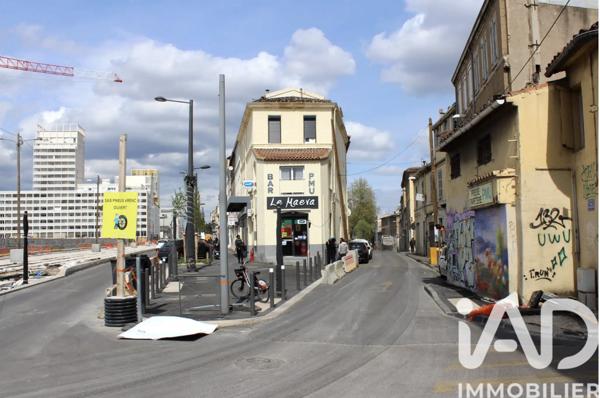 Immeuble à vendre 64 m² Marseille 15