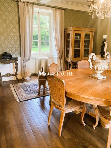 MANOIR DU XVIIIe & SA MAISON DE GARDIEN - PARC ARBORÉ DE 2 HECTARES -