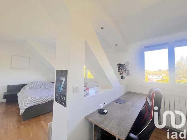 Maison à vendre 8 pièces 214 m² Lésigny