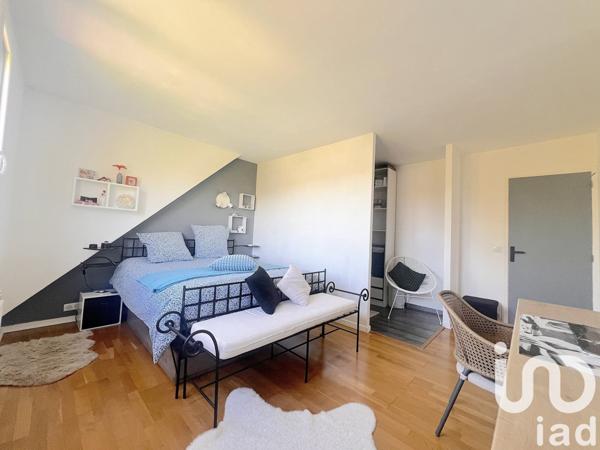 Maison à vendre 8 pièces 214 m² Lésigny