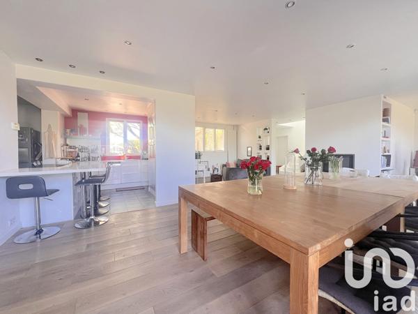 Maison à vendre 8 pièces 214 m² Lésigny