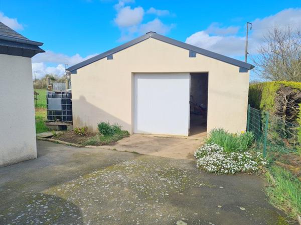 La Méaugon (22440) maison traditionnelle sur 1000 m2 de terrain clos, avec 4 chambres