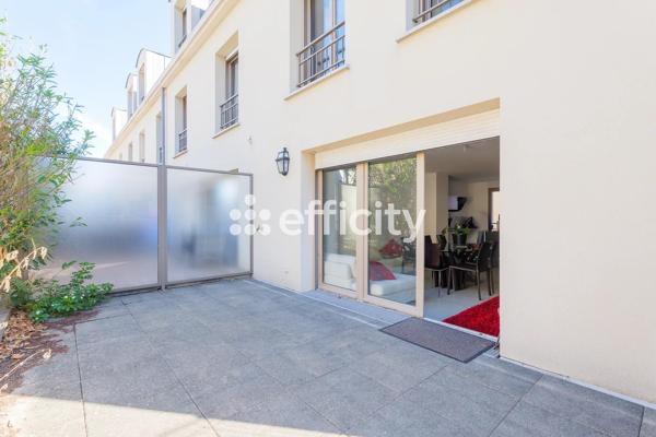 Maison
         4 pièces
        - 93 m² Exclusivité 490 000 € *