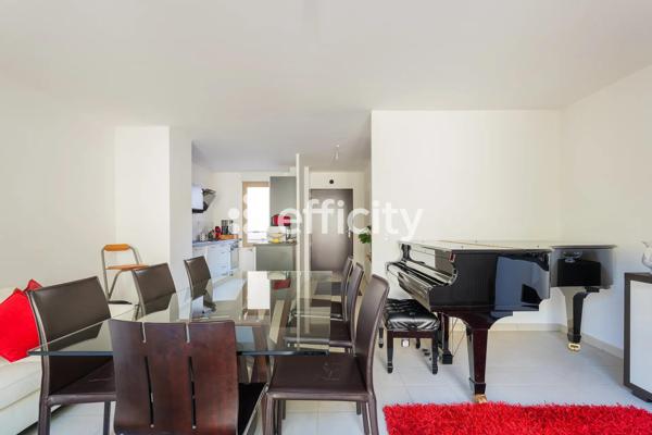 Maison
         4 pièces
        - 93 m² Exclusivité 490 000 € *