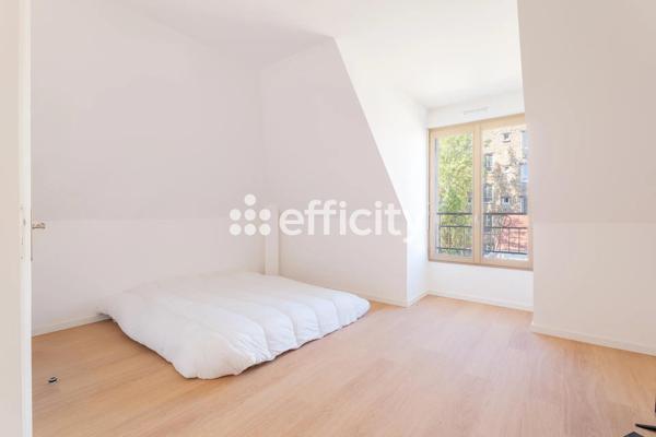 Maison
         4 pièces
        - 93 m² Exclusivité 490 000 € *