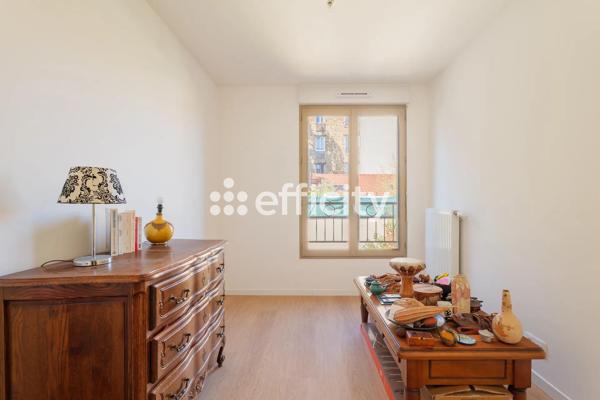 Maison
         4 pièces
        - 93 m² Exclusivité 490 000 € *